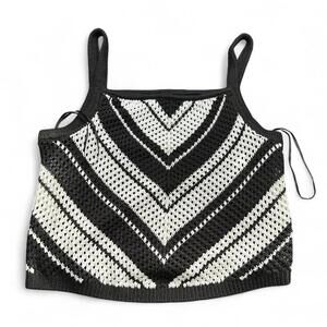 SOFIA JEANS Black & White Crochet Chevron Crop Top | Size S (4-6)